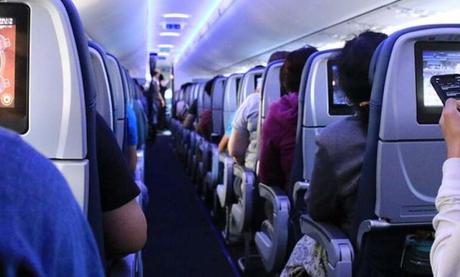 Estos son los casos en los que puedes volar con el DNI caducado