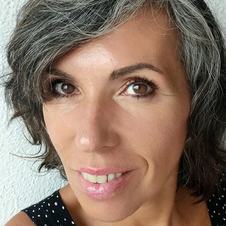 Serum con color YANBAL para mi rutina de diario 07