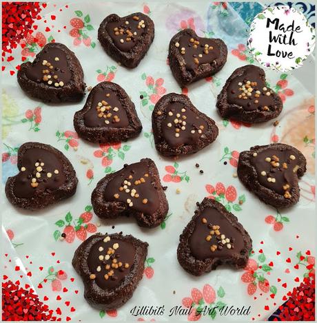 Manicura de aniversario de boda 2022