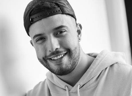 Esa boquita es el sencillo debut del artista colombiano de música urbana Arbby Arbby 5