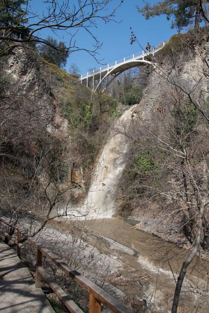 cascada---que-ver-en-tiflis