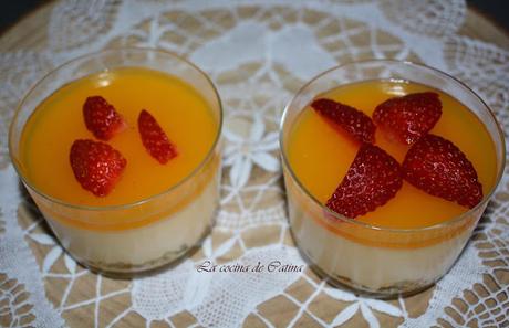 Vasitos de mousse de melocotón y mango Vasitos de mousse de melocotón y mango