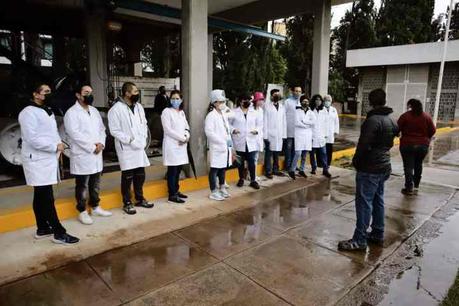 Planta Los Filtros, recibe visita de alumnos de la facultad de ciencias químicas de la UASLP