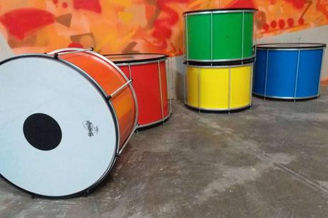 El papel del surdo en la percusión brasileña