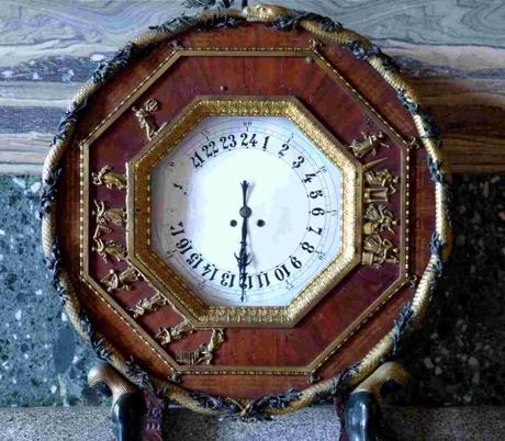 Un reloj con historia en el Palacio de Caserta