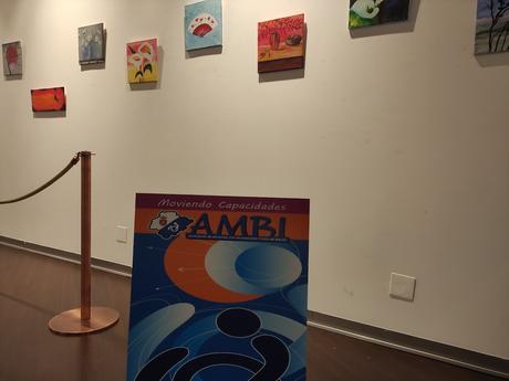 AMBI muestra el trabajo artístico de 20 autores con discapacidad en una exposición que se puede visitar en El Rosal 1