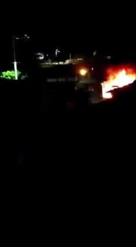 (video) Se registra balacera en Cerritos e incendian un domicilio