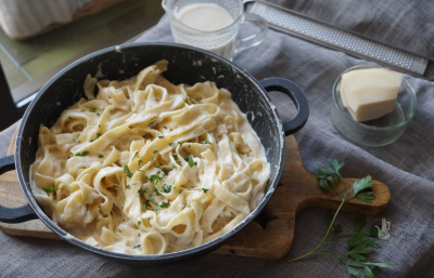 Fettuccine Alfredo