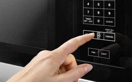 Coles de brúcelas al vapor en microondas