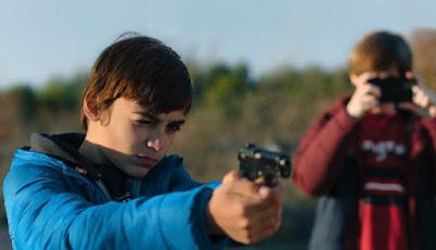 GARBURA (CARBIDE) (Croacia, Serbia; 2022) Drama, Social, Político