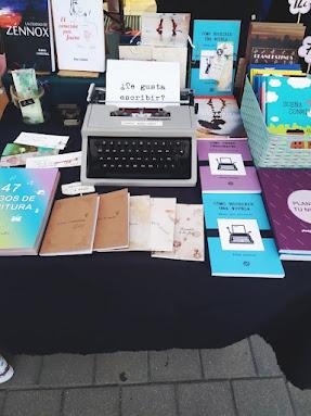 Festival de edición: Hostia un libro 2022 Firmas de Elena Cardenal