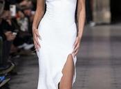 vestido spray Bella Hadid