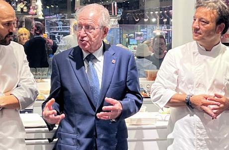 CUBAT rinde homenaje al gastrónomo Josep Lladonosa con una cena gastronómica CUBAT rinde homenaje al gastrónomo Josep Lladonosa con una cena gastronómica