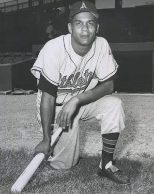 Semblanzas de Don Héctor López,  leyenda colonense del béisbol...⚾🥇🎗️