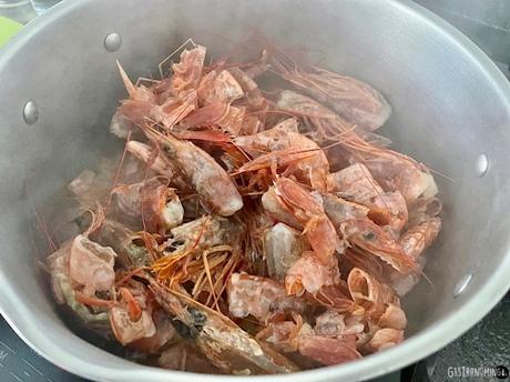 Caldo o fondo de crustáceos