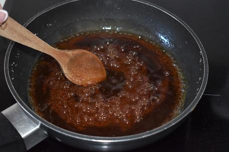 Flan de turrón liquido Oro con nueces acarameladas