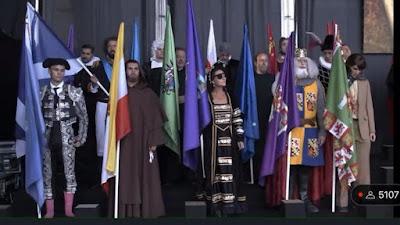 Abascal glosa a Primo de Rivera entre los aplausos del público.