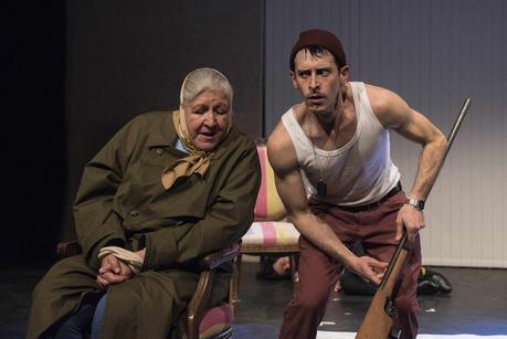 GAM: Dos personas crean un imperio en 10 m2 Atlantium51A