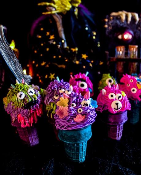 Monsters Cupcakes (Chocolate Chiffon Cupcakes)