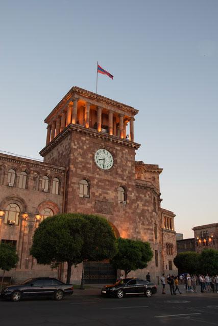 casa-de-gobierno-1-que-hacer-en-erevan