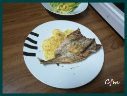 Txitxarro al horno con patatas