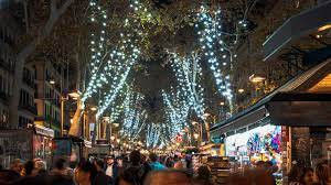 ¿Deben las luces de Navidad ponerse este año por la crisis energética?