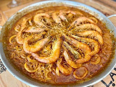 Puntalette cremosos con langostinos y calamares