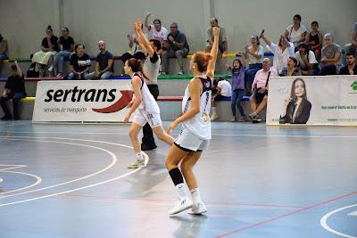 Galería de clics del Bàsquet Femení Sant Adrià-CB Sant Josep Obrer (Liga Femenina 2)