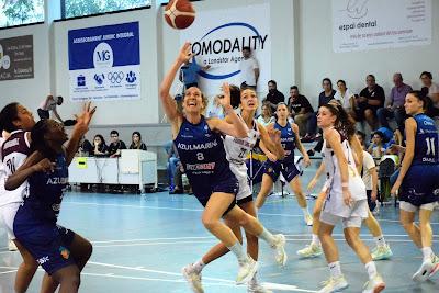 Galería de clics del Bàsquet Femení Sant Adrià-CB Sant Josep Obrer (Liga Femenina 2)