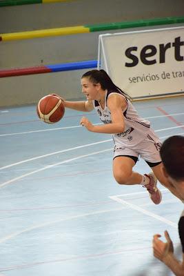 Galería de clics del Bàsquet Femení Sant Adrià-CB Sant Josep Obrer (Liga Femenina 2)