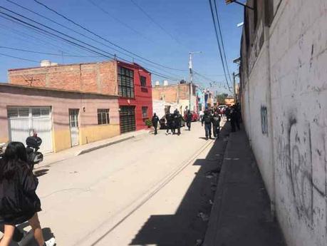 Riña con balacera en Guanos: Policías municipal detienen a seis