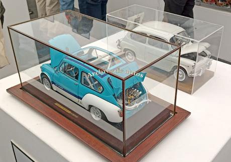 Las miniaturas del stand de ACAMRA de AutoClásica 2022 Las miniaturas del stand de ACAMRA de AutoClásica 2022