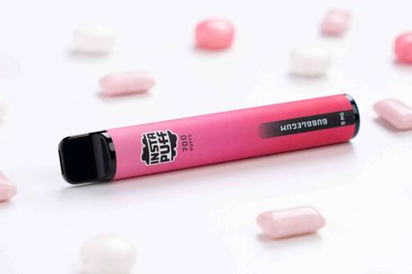 Insta Puff, la marca de vapers que ayuda a dejar de fumar, disponible en Aroma King