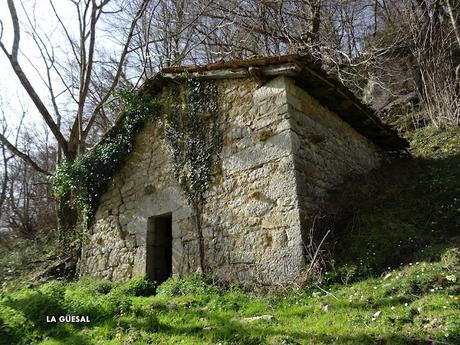 Santoveña-Valle Berroña-Valle Lloberuga