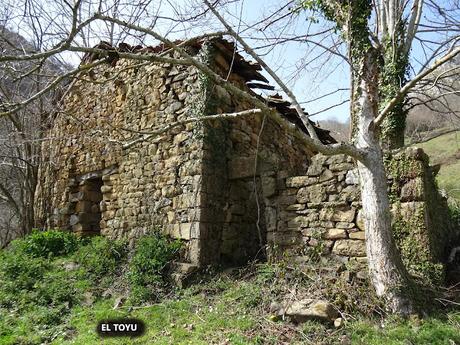 Santoveña-Valle Berroña-Valle Lloberuga