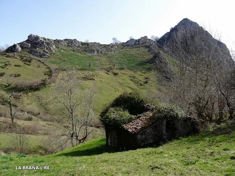 Santoveña-Valle Berroña-Valle Lloberuga