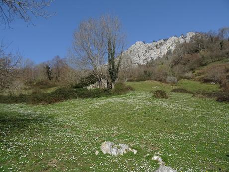 Santoveña-Valle Berroña-Valle Lloberuga