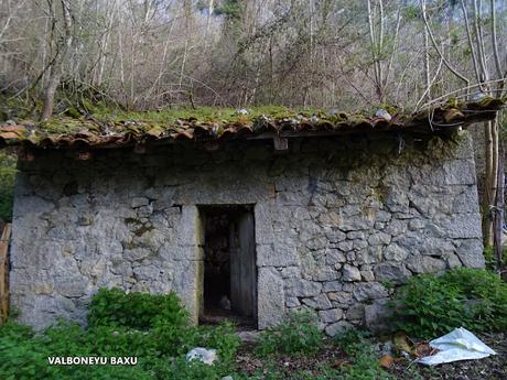 Santoveña-Valle Berroña-Valle Lloberuga