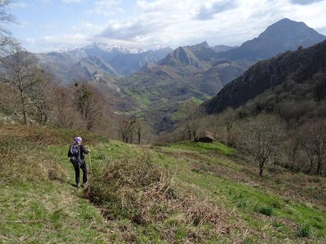 Santoveña-Valle Berroña-Valle Lloberuga