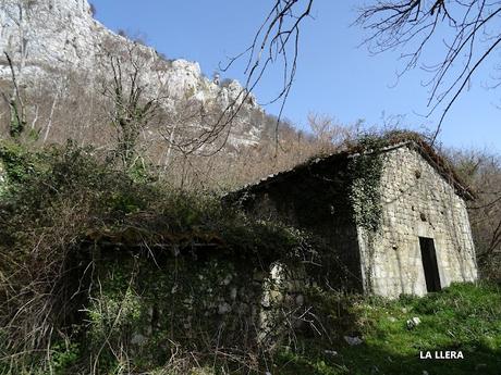 Santoveña-Valle Berroña-Valle Lloberuga