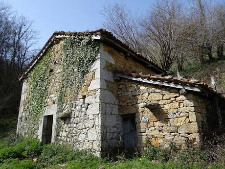 Santoveña-Valle Berroña-Valle Lloberuga