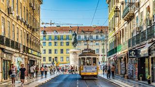 Mi Hotel en Zaragoza y una Modelo Profesional en Lisboa Mi Hotel en Zaragoza y una Modelo Profesional en Lisboa