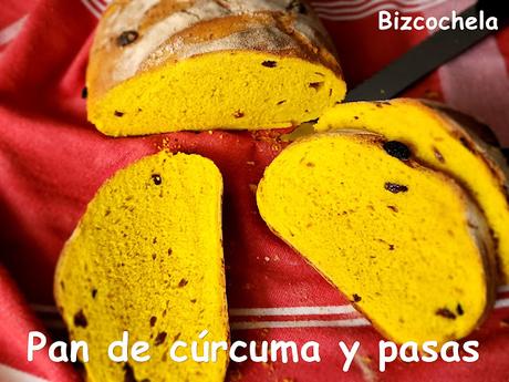 PAN DE CÚRCUMA Y PASAS