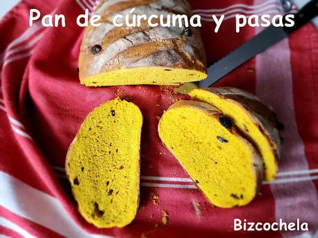 PAN DE CÚRCUMA Y PASAS