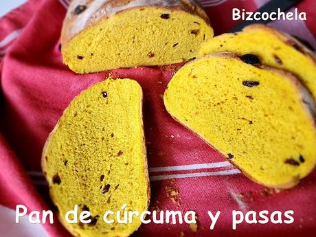 PAN DE CÚRCUMA Y PASAS