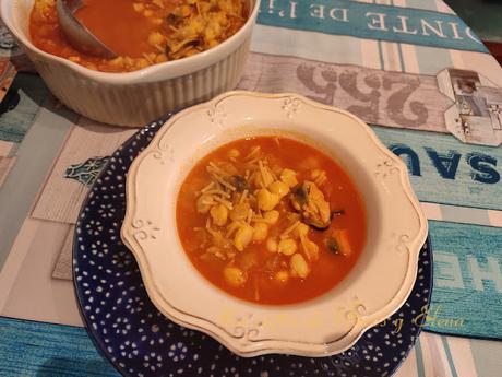 Garbanzos con fideos y mejillones de lata en Thermomix Garbanzos con fideos y mejillones de lata en Thermomix