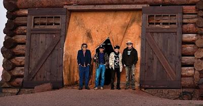 Neil Young with Crazy Horse - Break the chain (2022) Neil Young with Crazy Horse - Break the chain (2022)