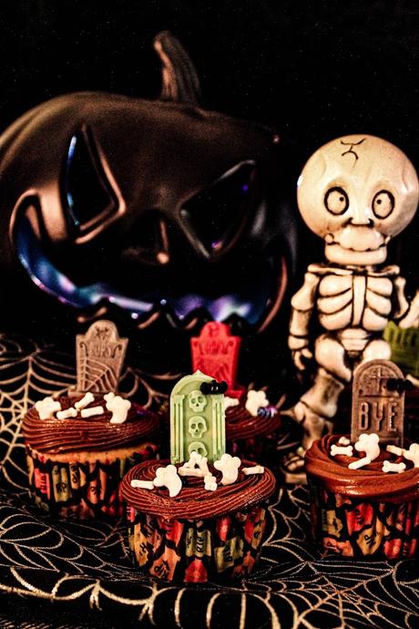 Graveyard Cupcakes