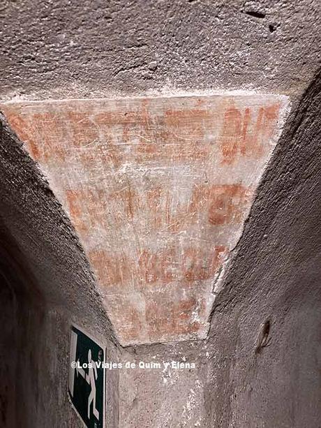 Cartel dentro del Refugi antiaeri