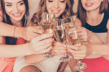 ¿Cómo organizar una despedida de soltera en Granada? ¿Cómo organizar una despedida de soltera en Granada?